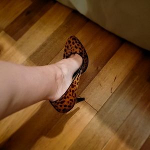 Nine West Animal Hair Leopard/Cheetah Stylish Pump with 4 " heel
